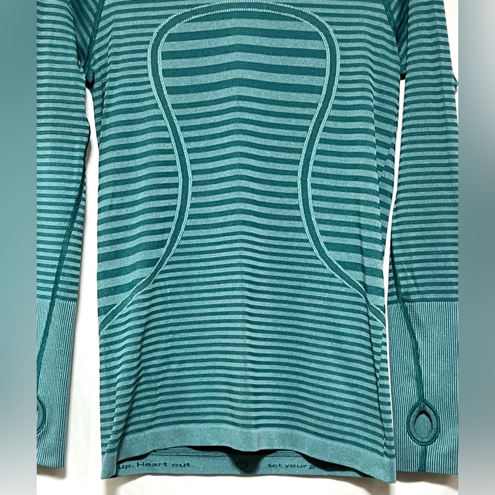 Lululemon Swiftly Tech Long Sleeve Crew Running Activewear Gym Workout Like New - Picture 8 of 12